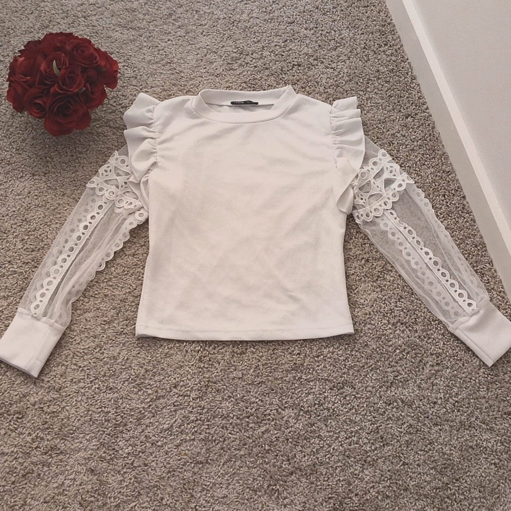 SHEIN Stunning Top Size Medium π€ - Picture 2 of 6